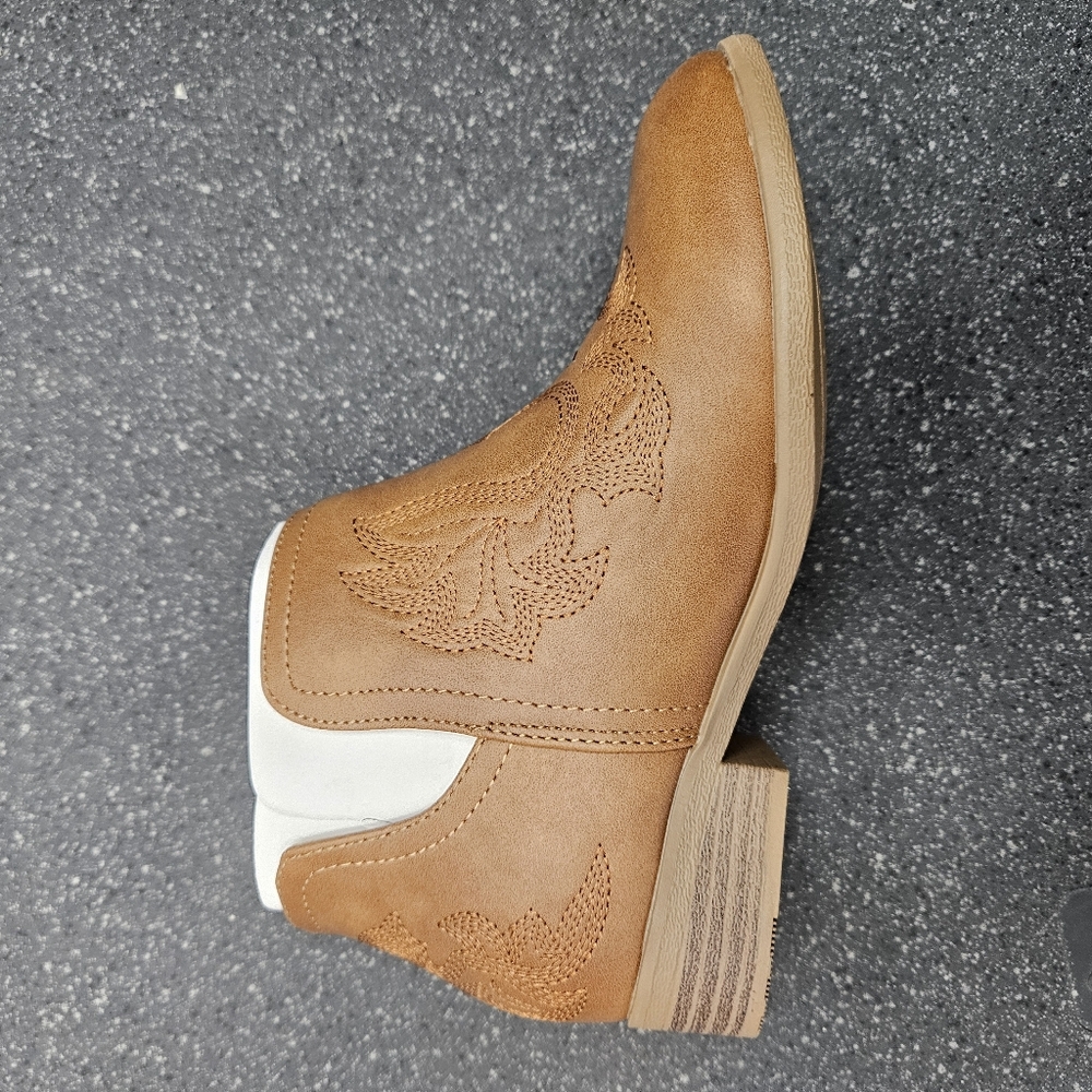 Dream Pairs Girls Western Ankle Boots - Tan Embroidered Cutout Cowgirl